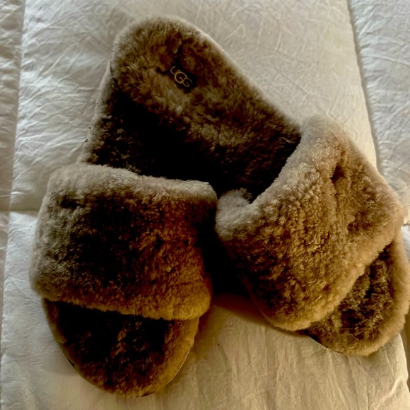 UGG Shoes - UGG slippers